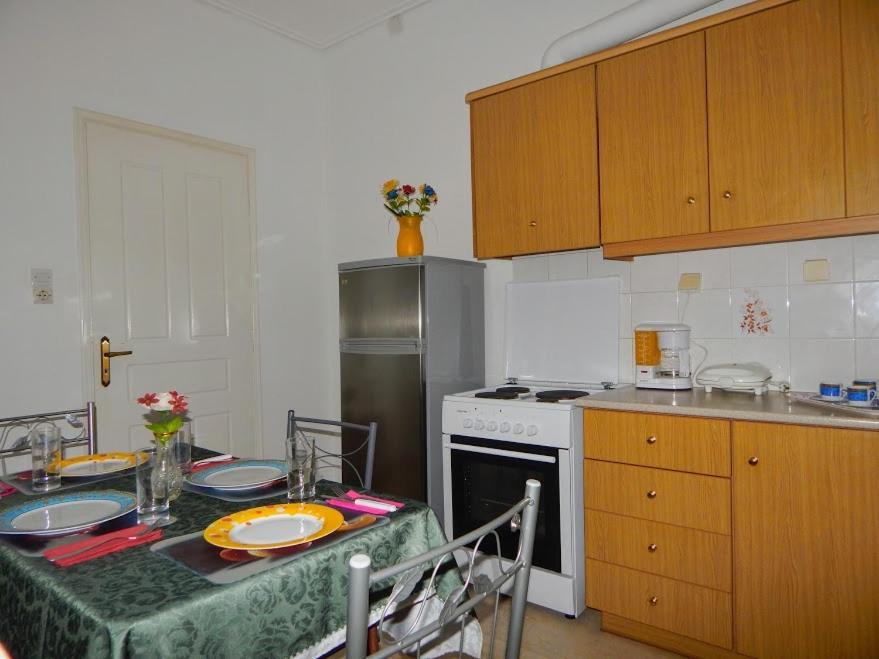 Cozy Apartment For 2-5 People-Center Tripoli 1 Εξωτερικό φωτογραφία